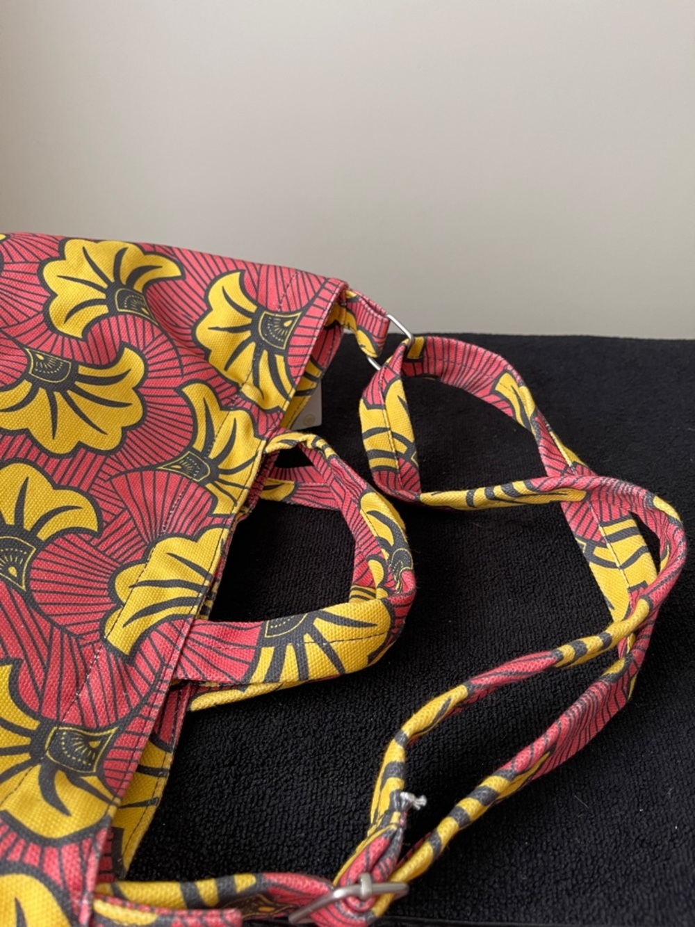 NWOT...DIOP...Printed Canvas Tote Bag in Yellow & Red - Picture 3 of 10